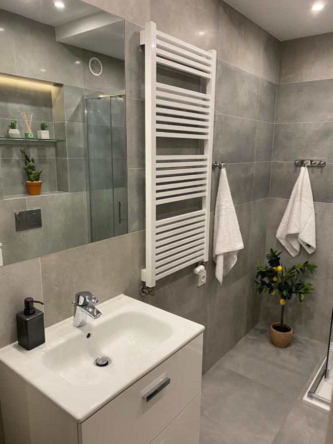 קרפאז' Apartament Foresta מראה חיצוני תמונה